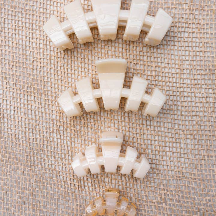 [Teleties] Classic Hair Clip Tiny - Almond Beige - The Pink Pineapple 850