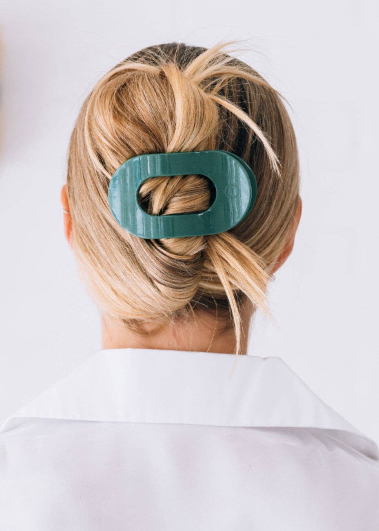 [Teleties] Round Flat Hair Clip | Medium | Mistletoe - The Pink Pineapple 850