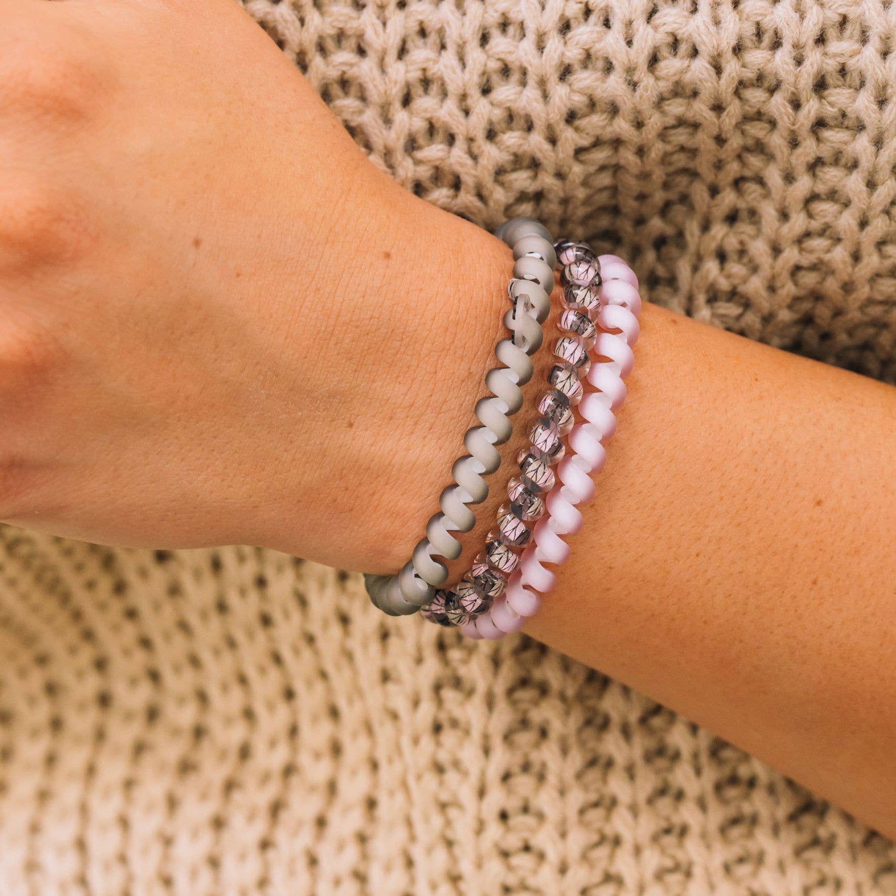 [TELETIES] Spiral Hair Coils – Small Sage It Ain’t So - The Pink Pineapple 850