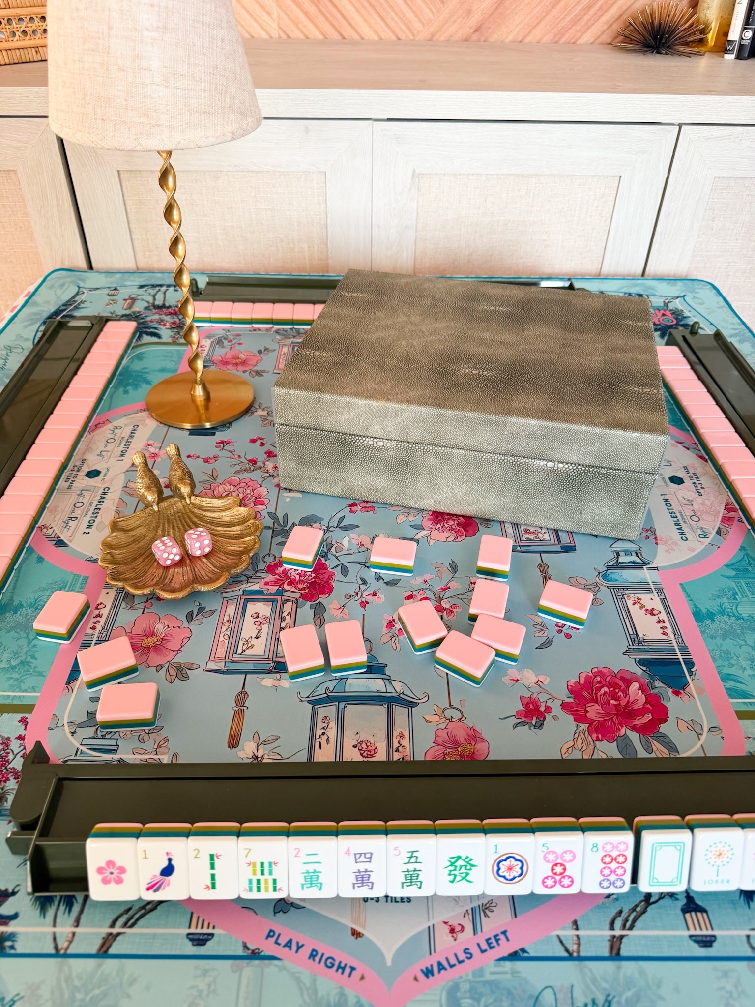 The Aveline Luxury Mahjong Tile Storage Box - The Pink Pineapple 850