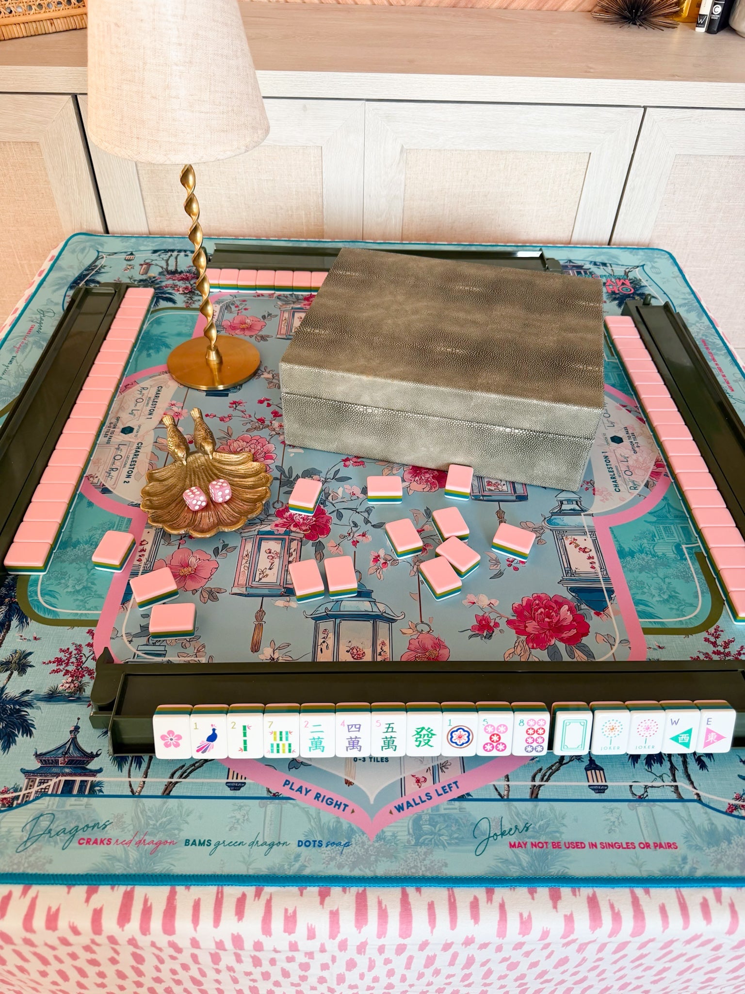 The Aveline Luxury Mahjong Tile Storage Box - The Pink Pineapple 850