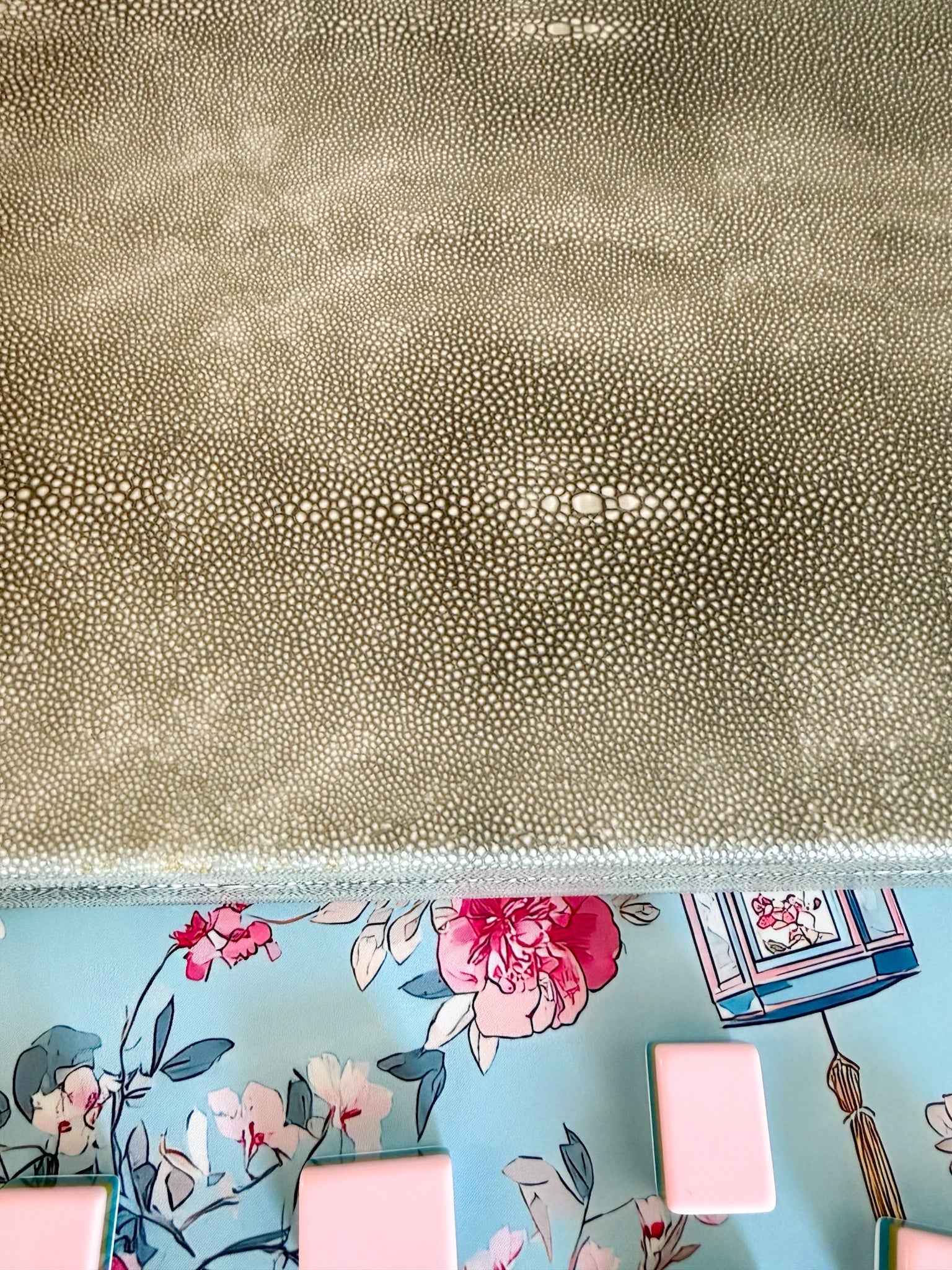 The Aveline Luxury Mahjong Tile Storage Box - The Pink Pineapple 850