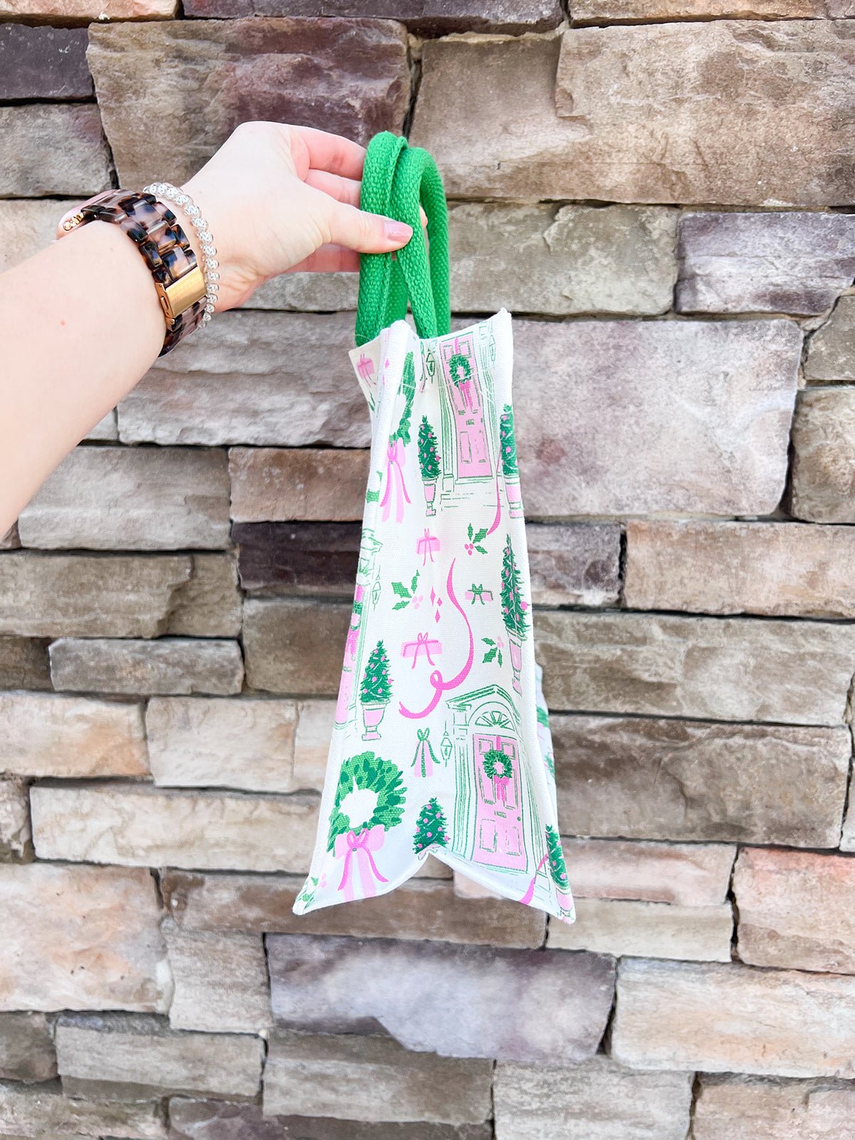 The Holiday House Classic Market Tote - The Pink Pineapple 850