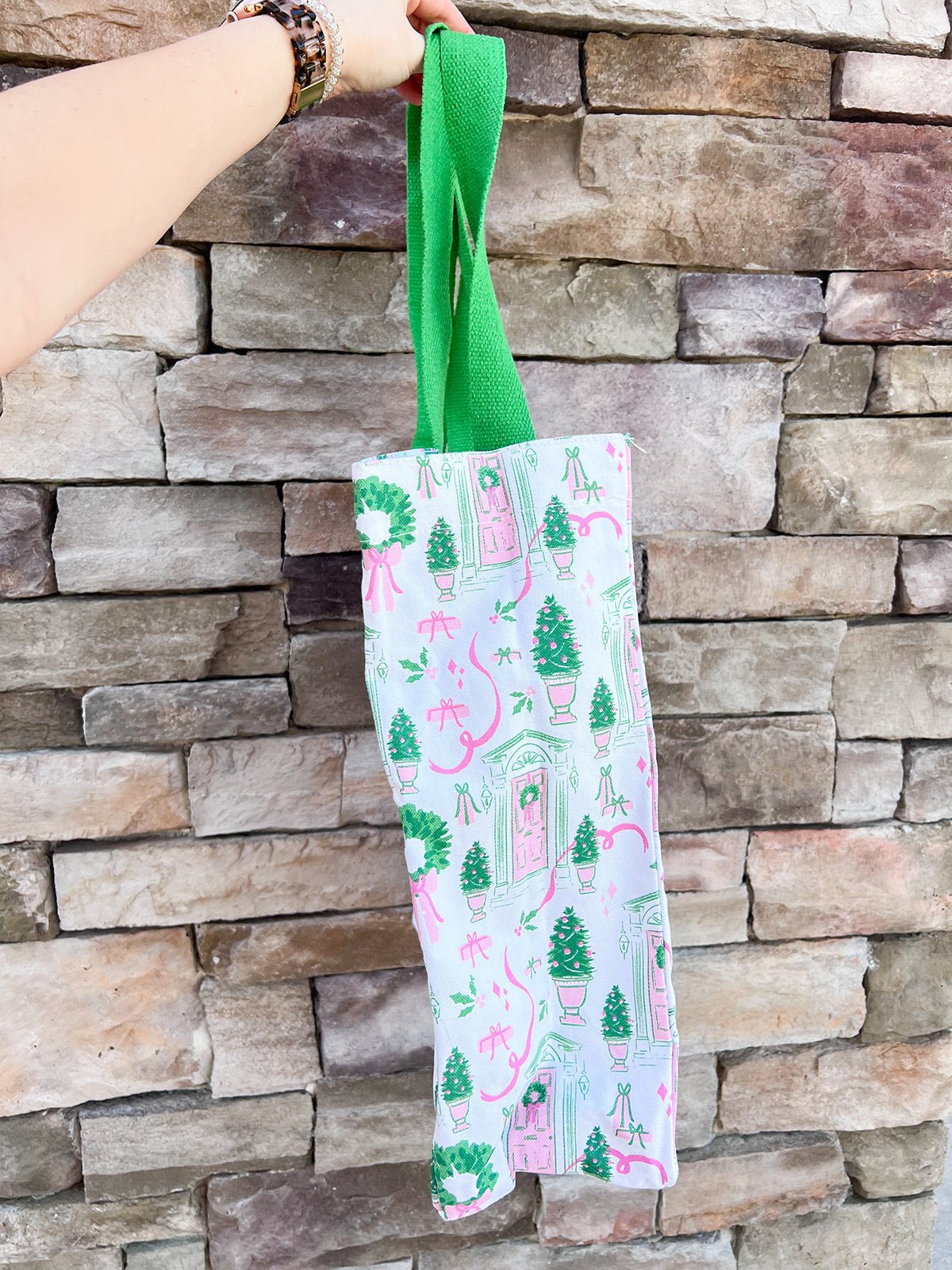 The Holiday House Everyday Tote - The Pink Pineapple 850