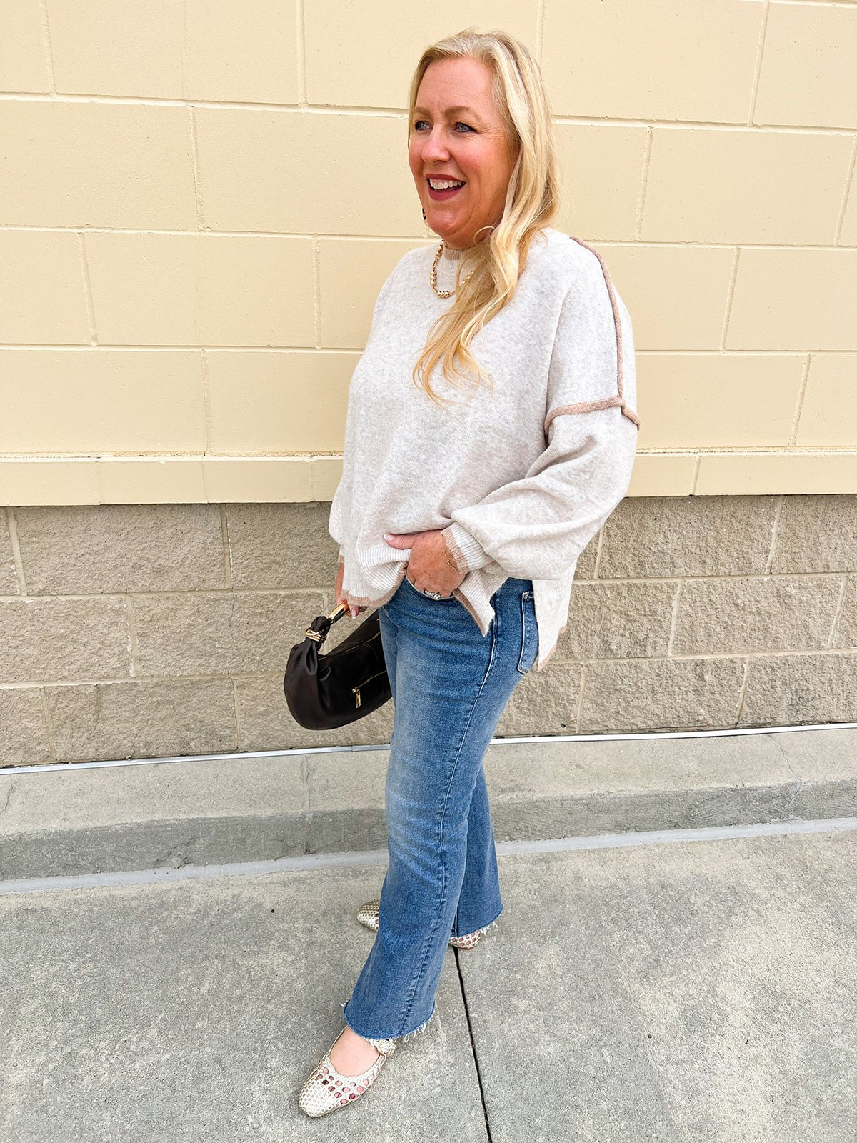 The Oatmeal Outline Textured Sweater Top - The Pink Pineapple 850