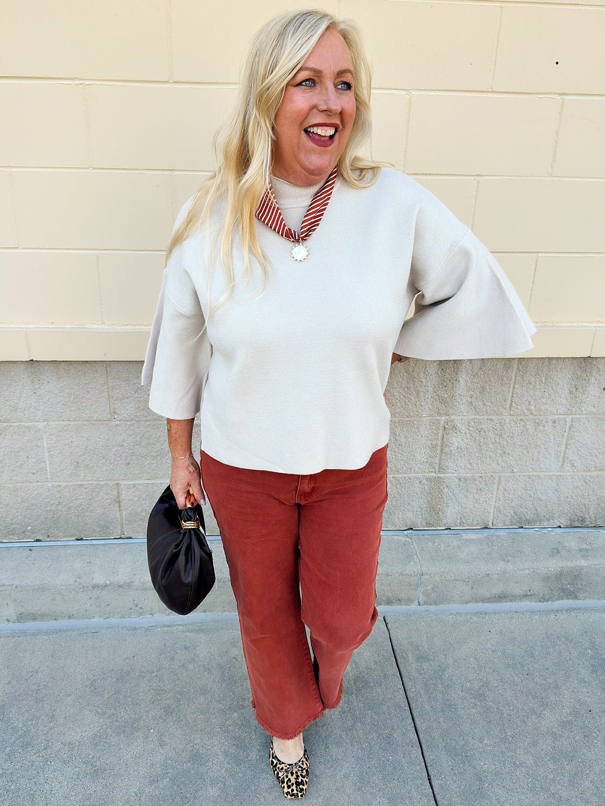 The Sandstone Serenity Sweater - The Pink Pineapple 850