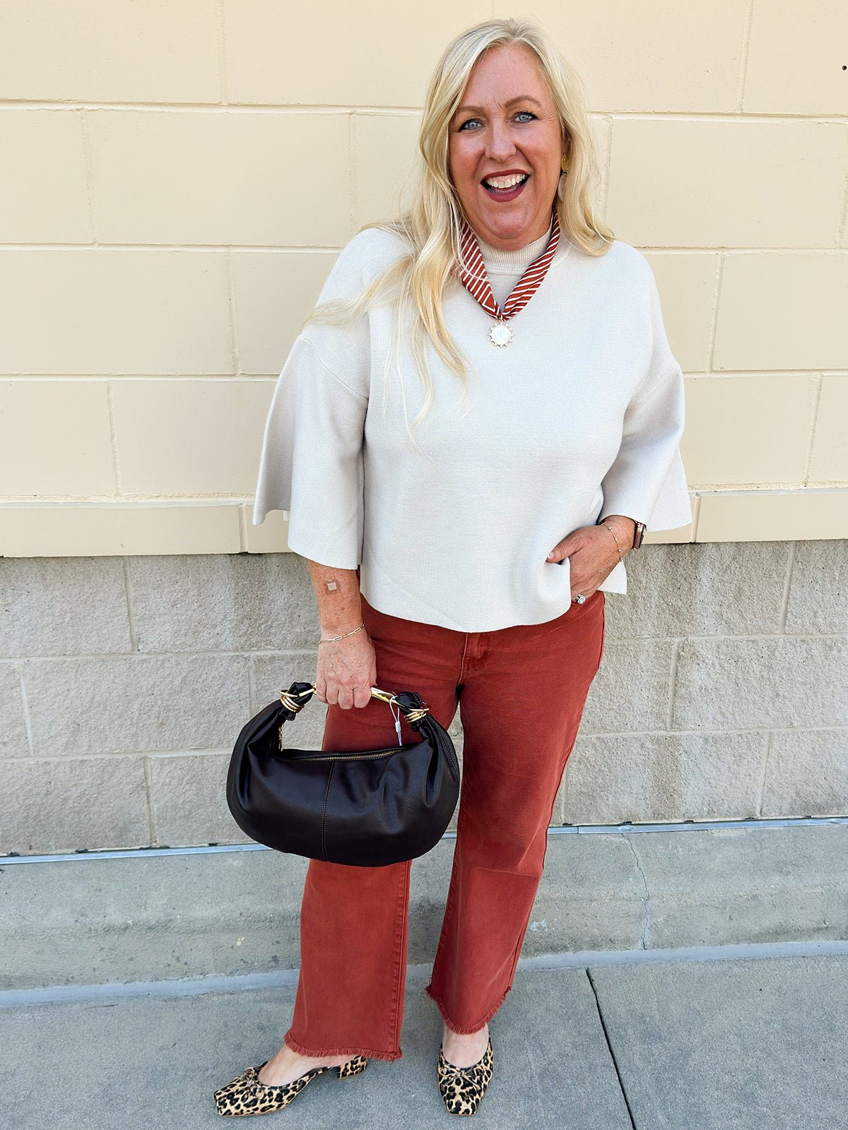 The Sandstone Serenity Sweater - The Pink Pineapple 850