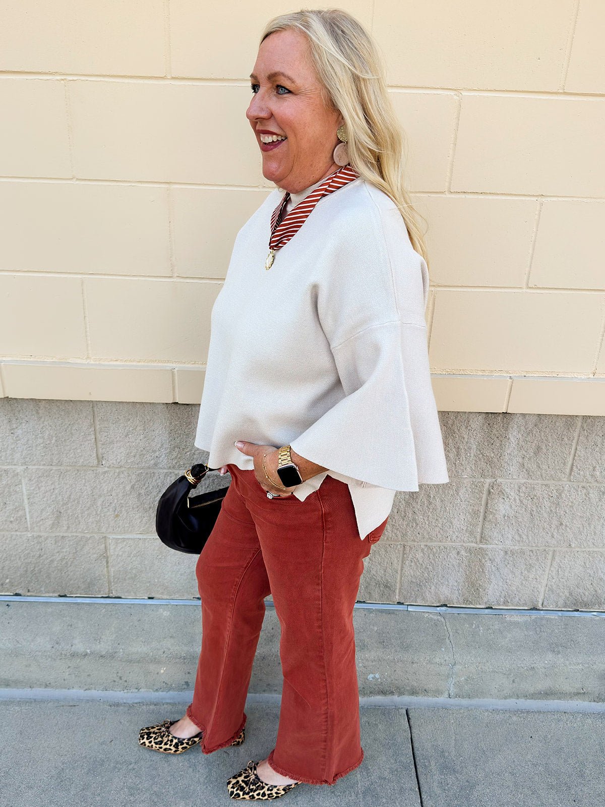 The Sandstone Serenity Sweater - The Pink Pineapple 850