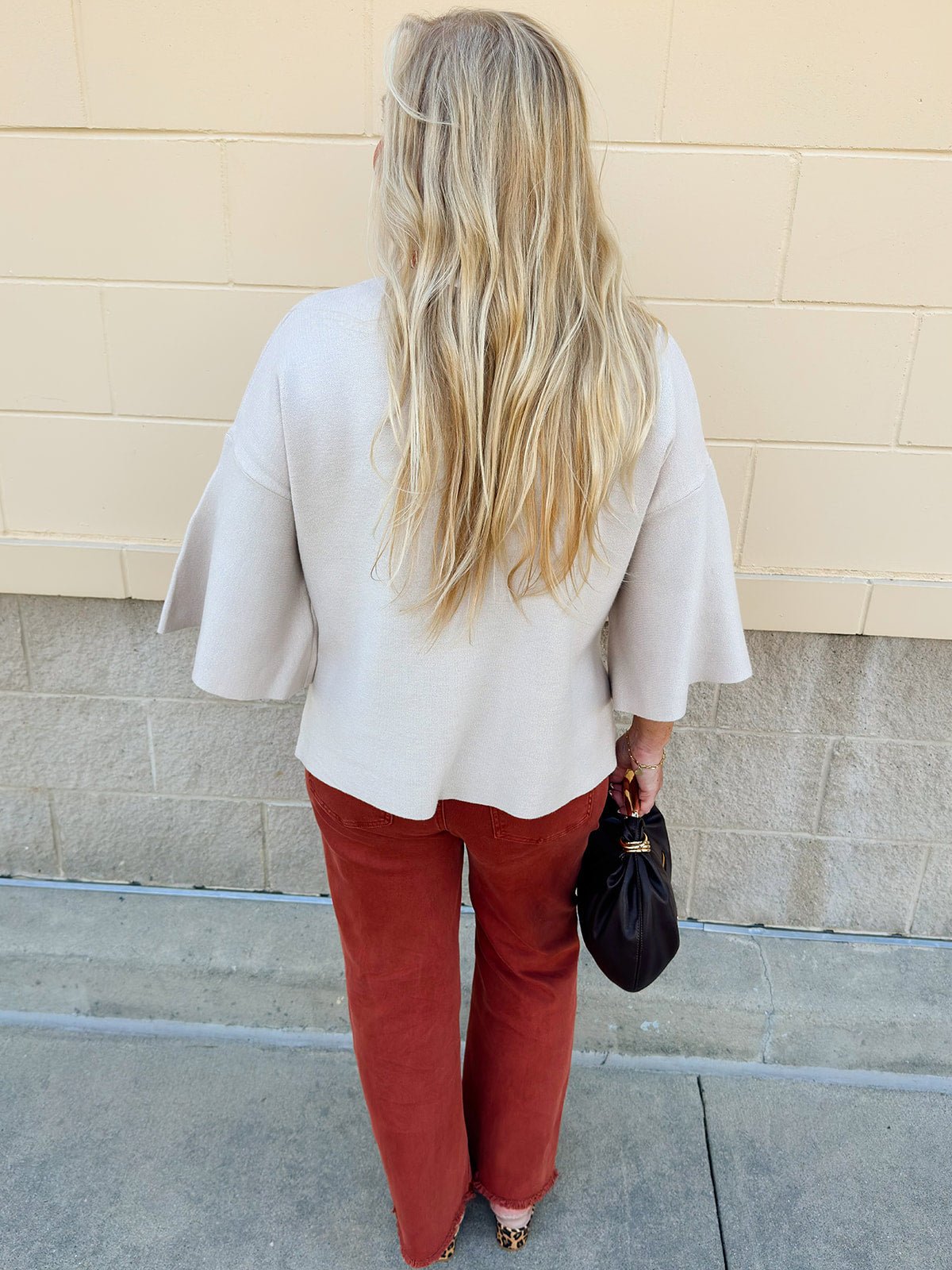 The Sandstone Serenity Sweater - The Pink Pineapple 850