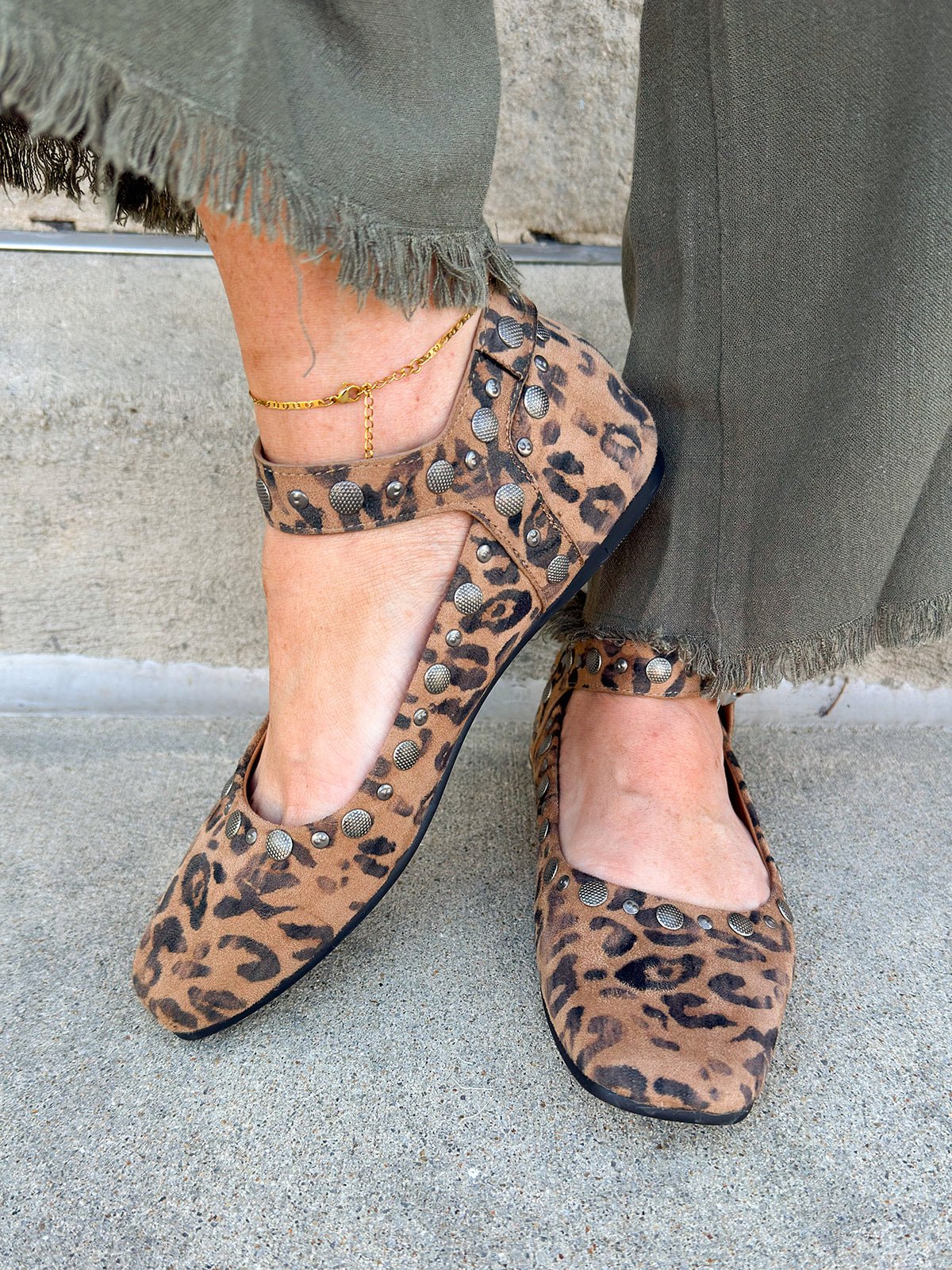 The Savannah Studded Ballerina Flats - The Pink Pineapple 850