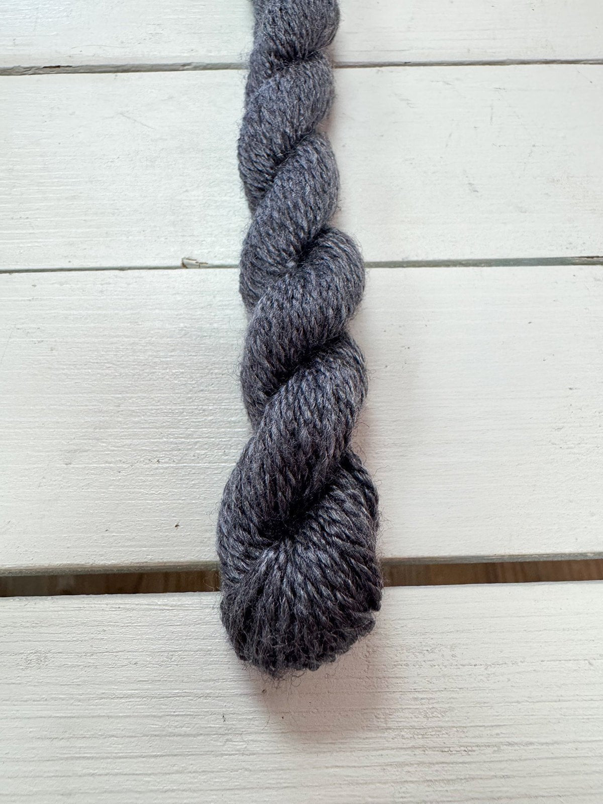 [Tilli Tomas] Milan Thread Skein in Elephant - The Pink Pineapple 850