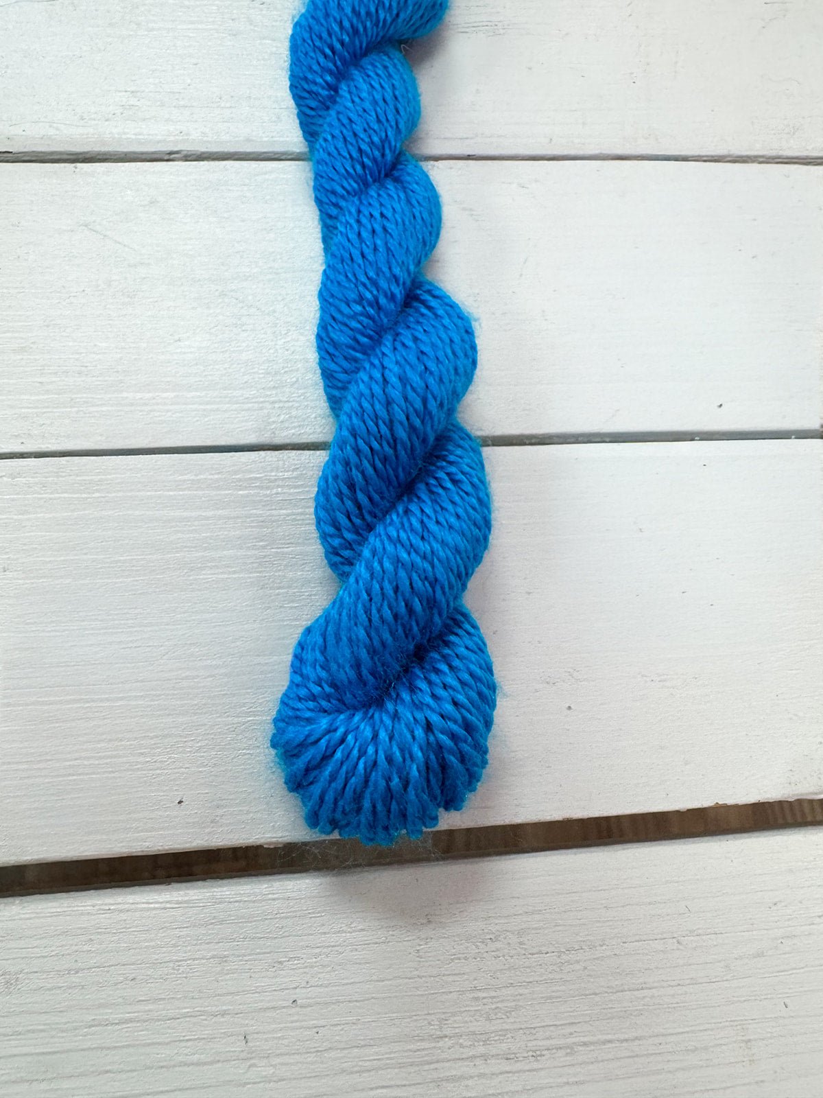 [Tilli Tomas] Milan Thread Skein in Ocean - The Pink Pineapple 850
