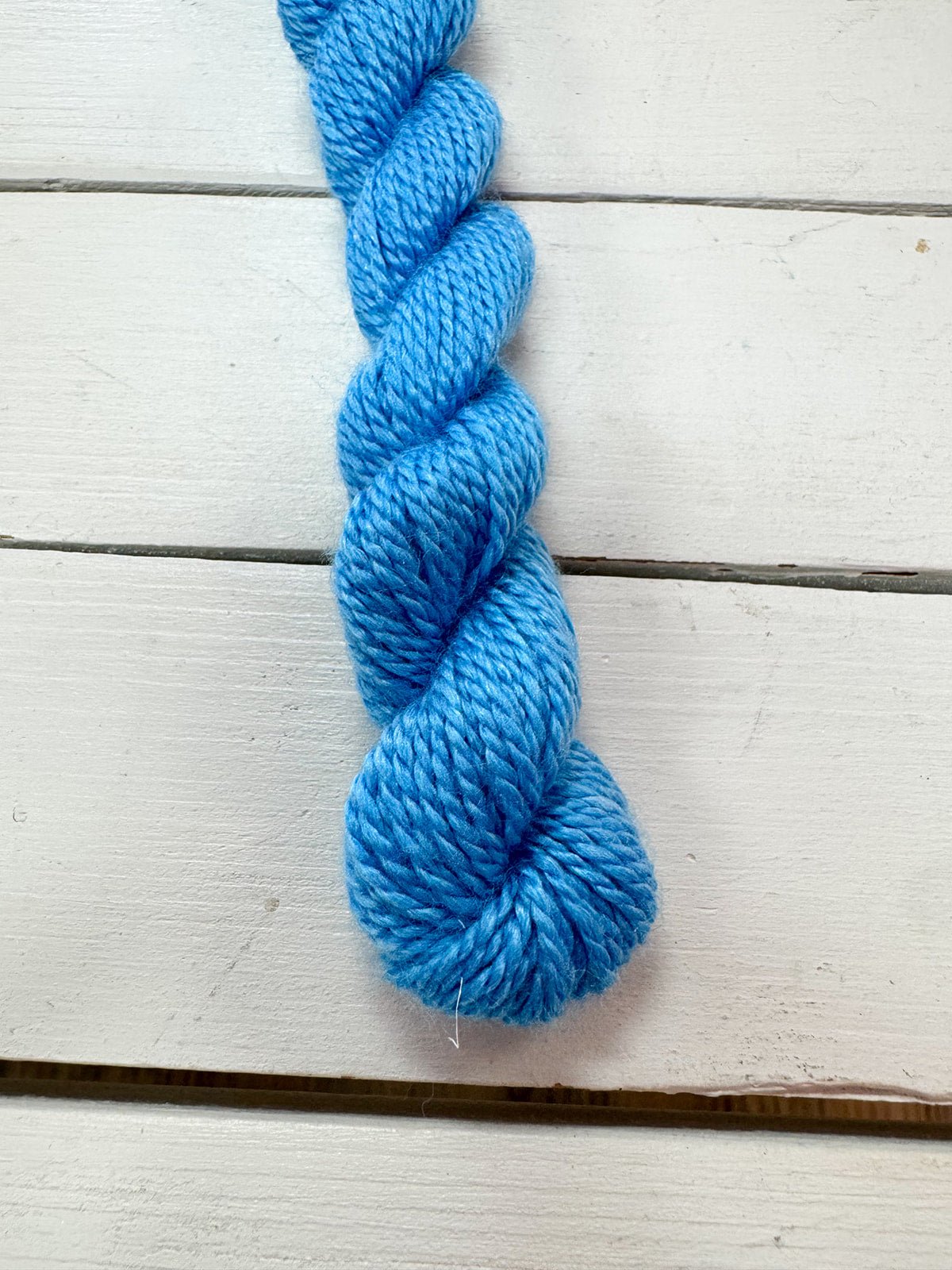 [Tilli Tomas] Milan Thread Skein in Splash - The Pink Pineapple 850