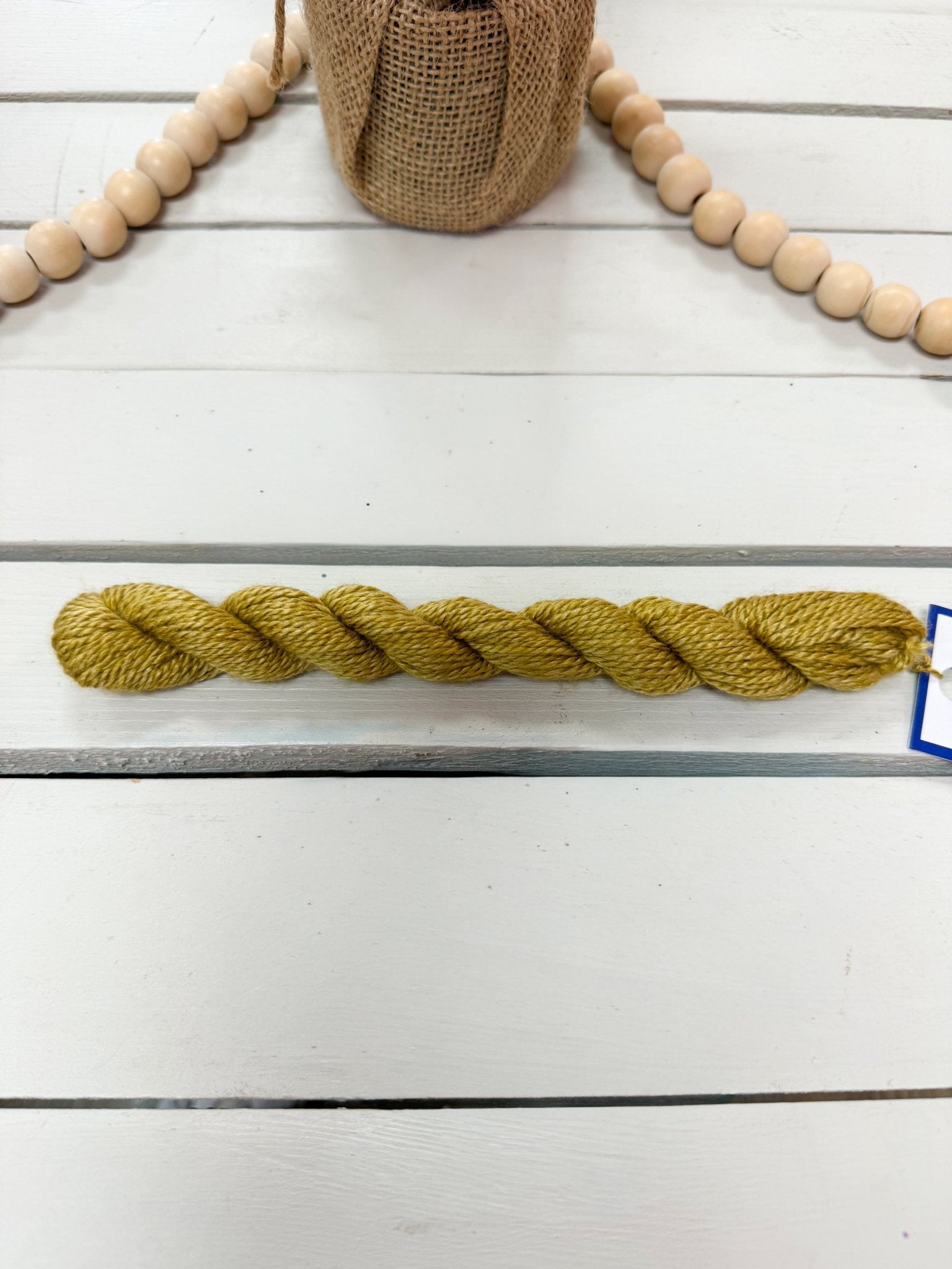 [Tilli Tomas] Milan Thread Skein in Tent - The Pink Pineapple 850