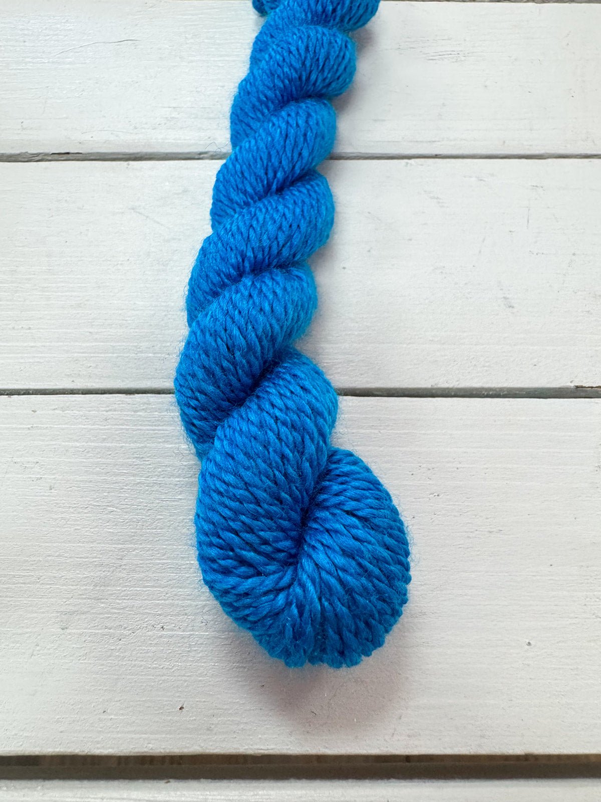 [Tilli Tomas] Milan Thread Skein in Wind Surfer - The Pink Pineapple 850
