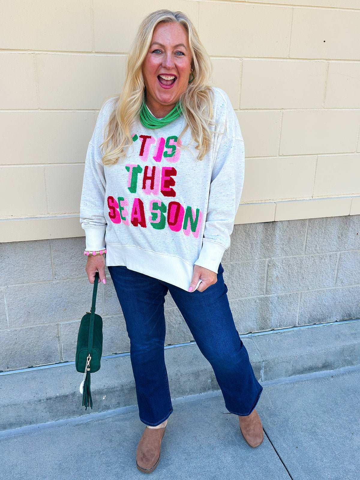 'Tis the Season Crewneck in Cream - The Pink Pineapple 850