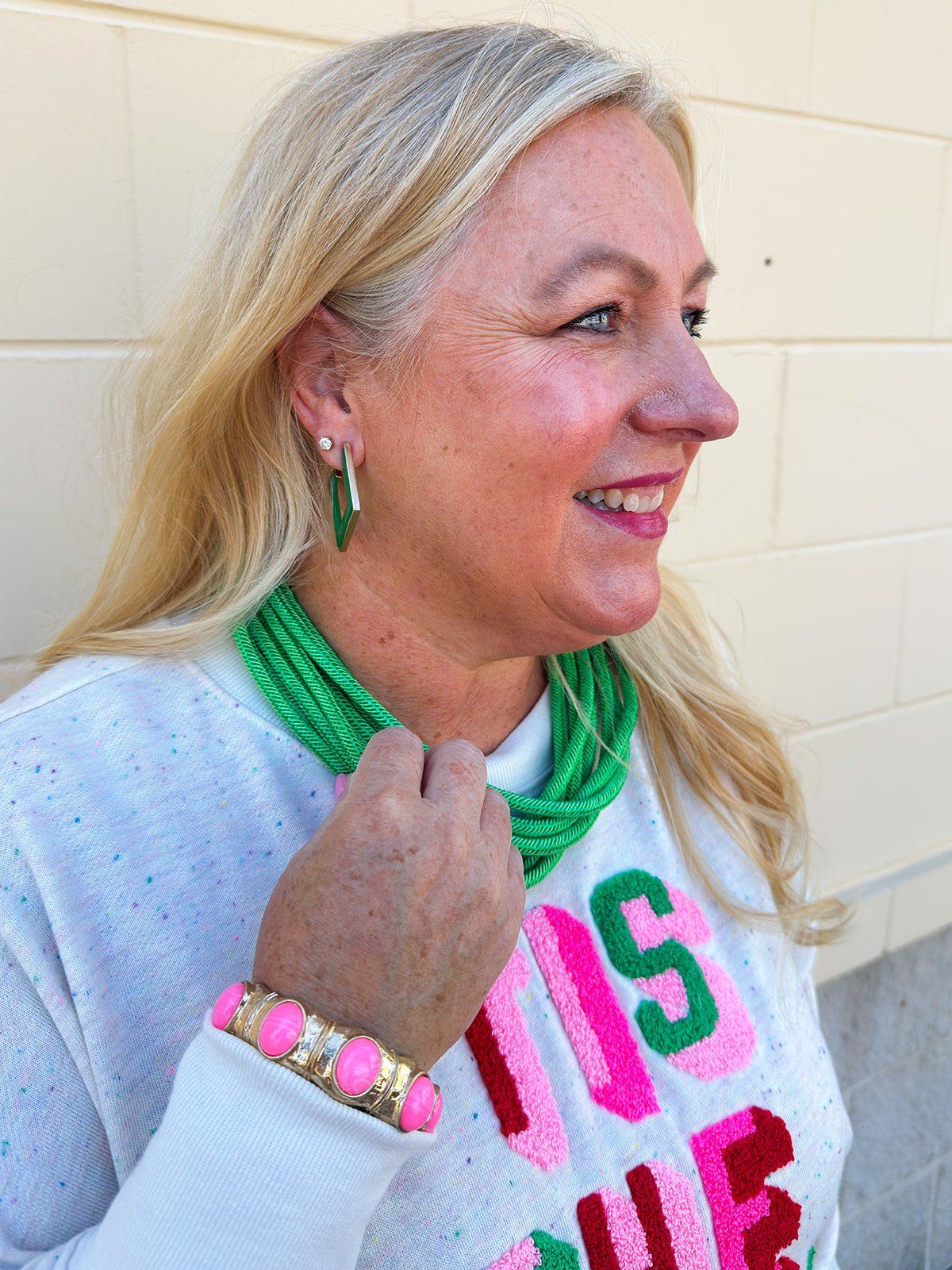 'Tis the Season Crewneck in Cream - The Pink Pineapple 850