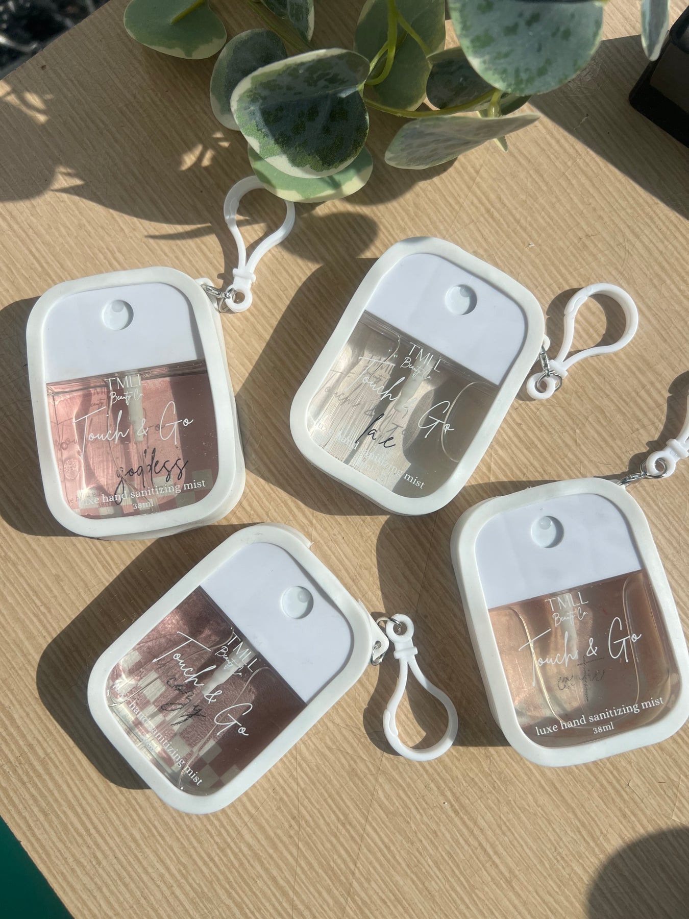 Touch & Go Luxe Hand Sanitizer Mist - Cozy - The Pink Pineapple 850