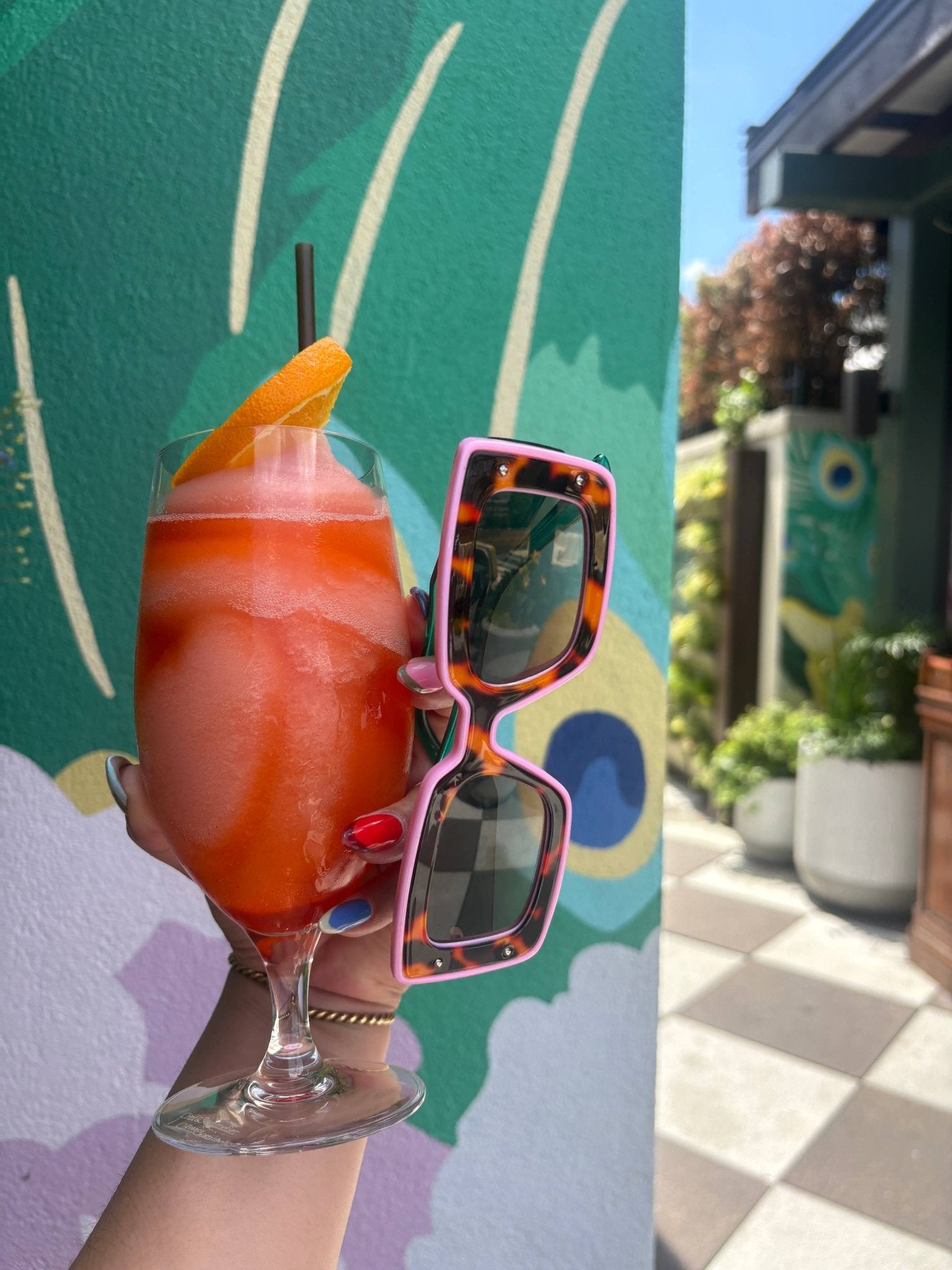 [Tribe + Temple] Deco Sunglasses - The Pink Pineapple 850