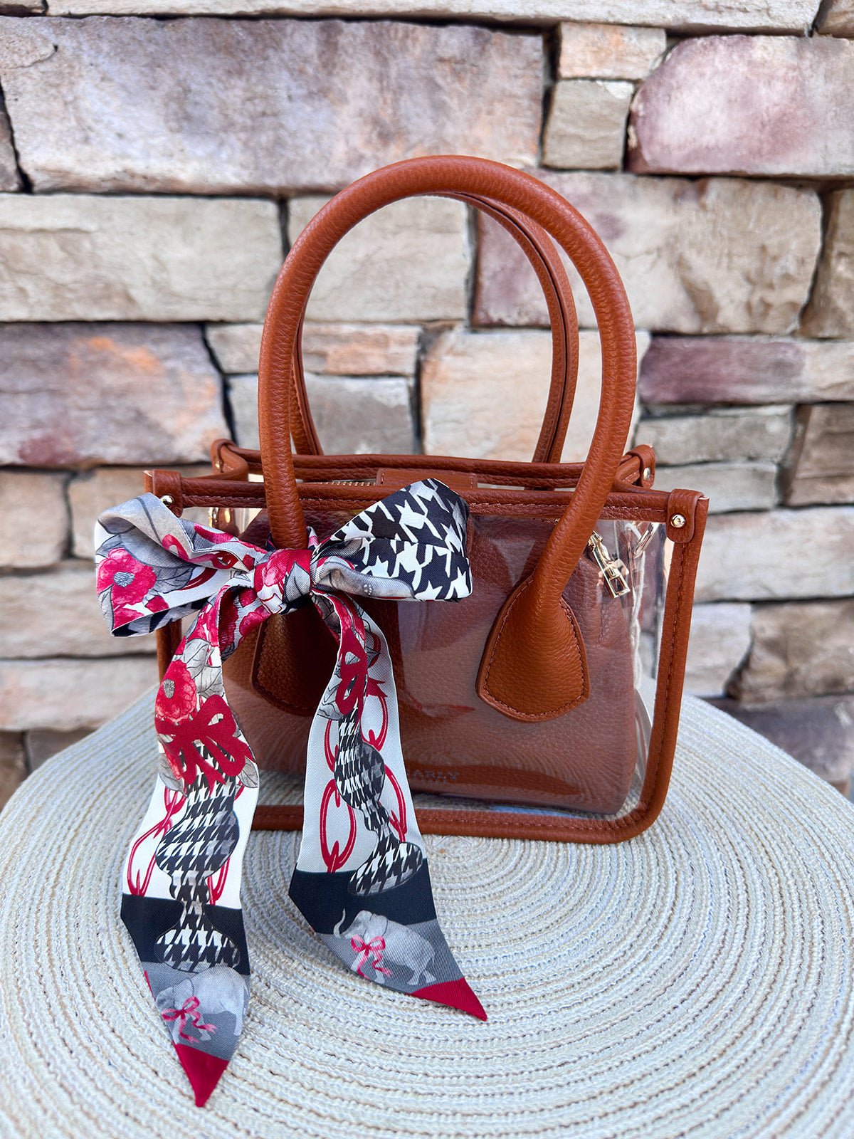 University of Alabama Gameday Heirloom Scarflette™ - The Pink Pineapple 850