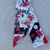University of Georgia Gameday Heirloom Scarflette™ - The Pink Pineapple 850