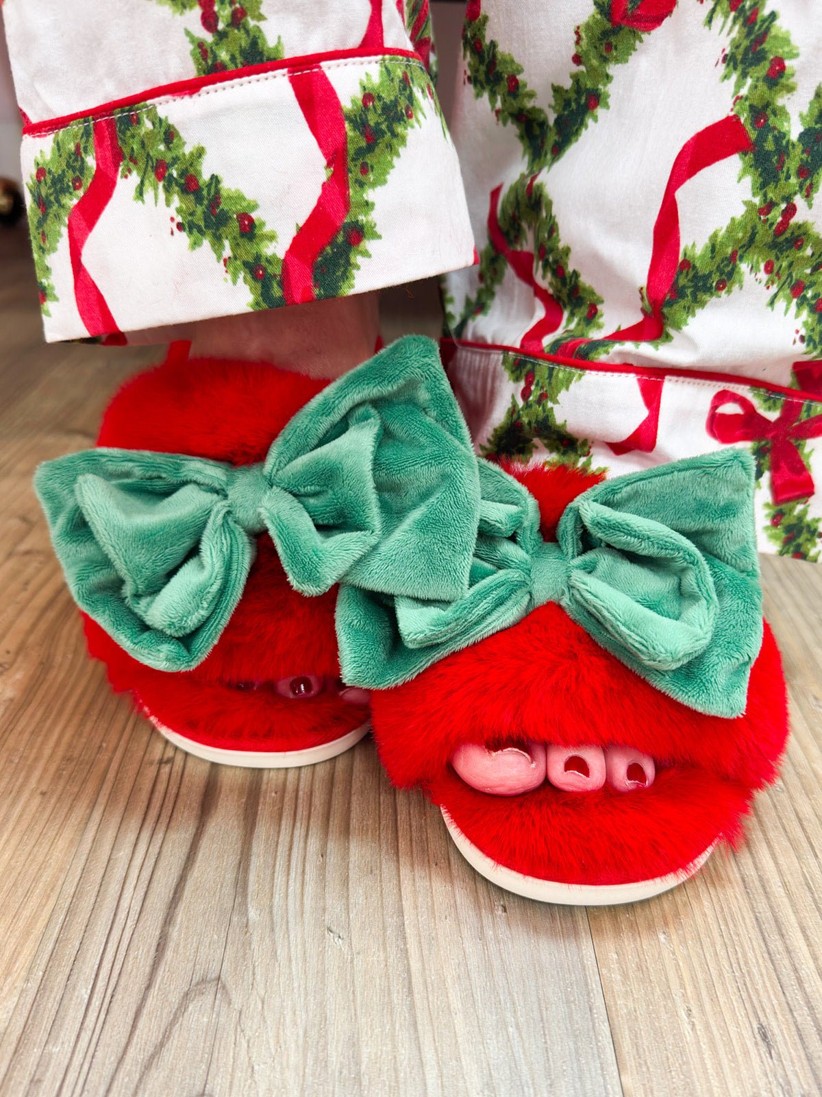Velvet Bow Holiday Slippers - The Pink Pineapple 850