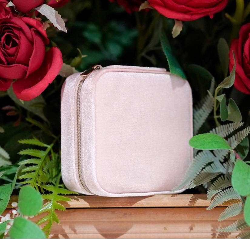 Velvet Jewelry Box Organizer Travel Box in Pink - The Pink Pineapple 850