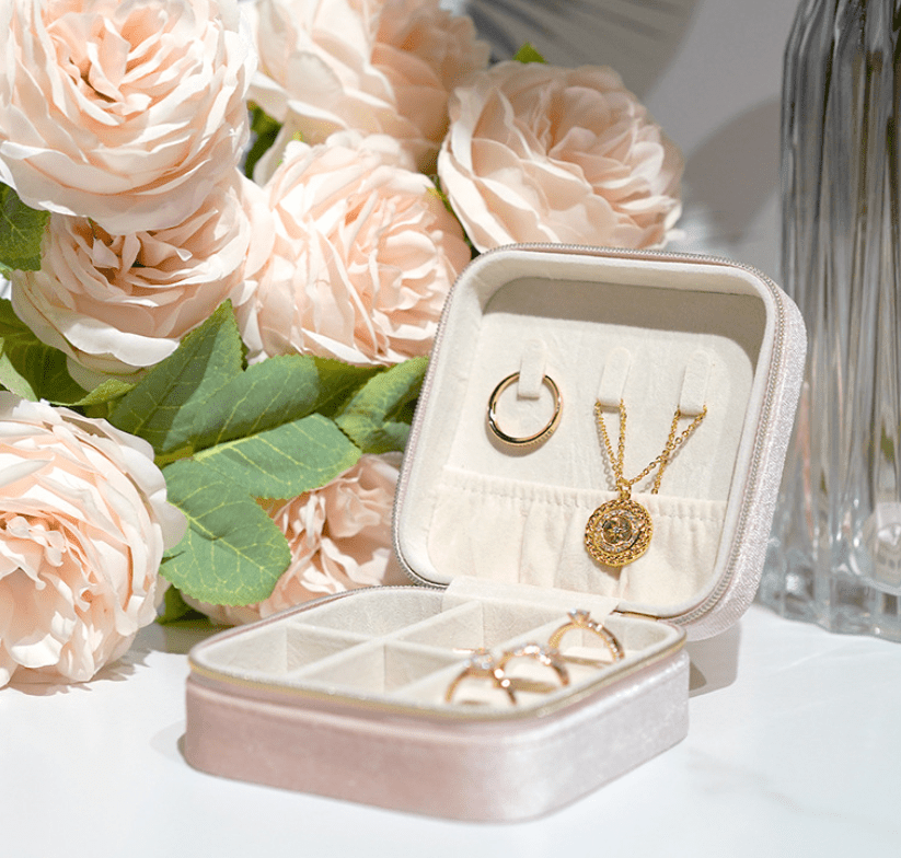 Velvet Jewelry Box Organizer Travel Box in Pink - The Pink Pineapple 850