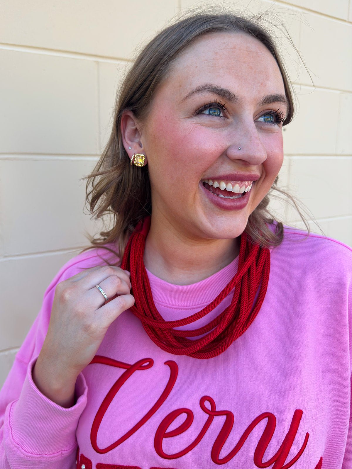 Very Merry Pearl Crewneck - The Pink Pineapple 850