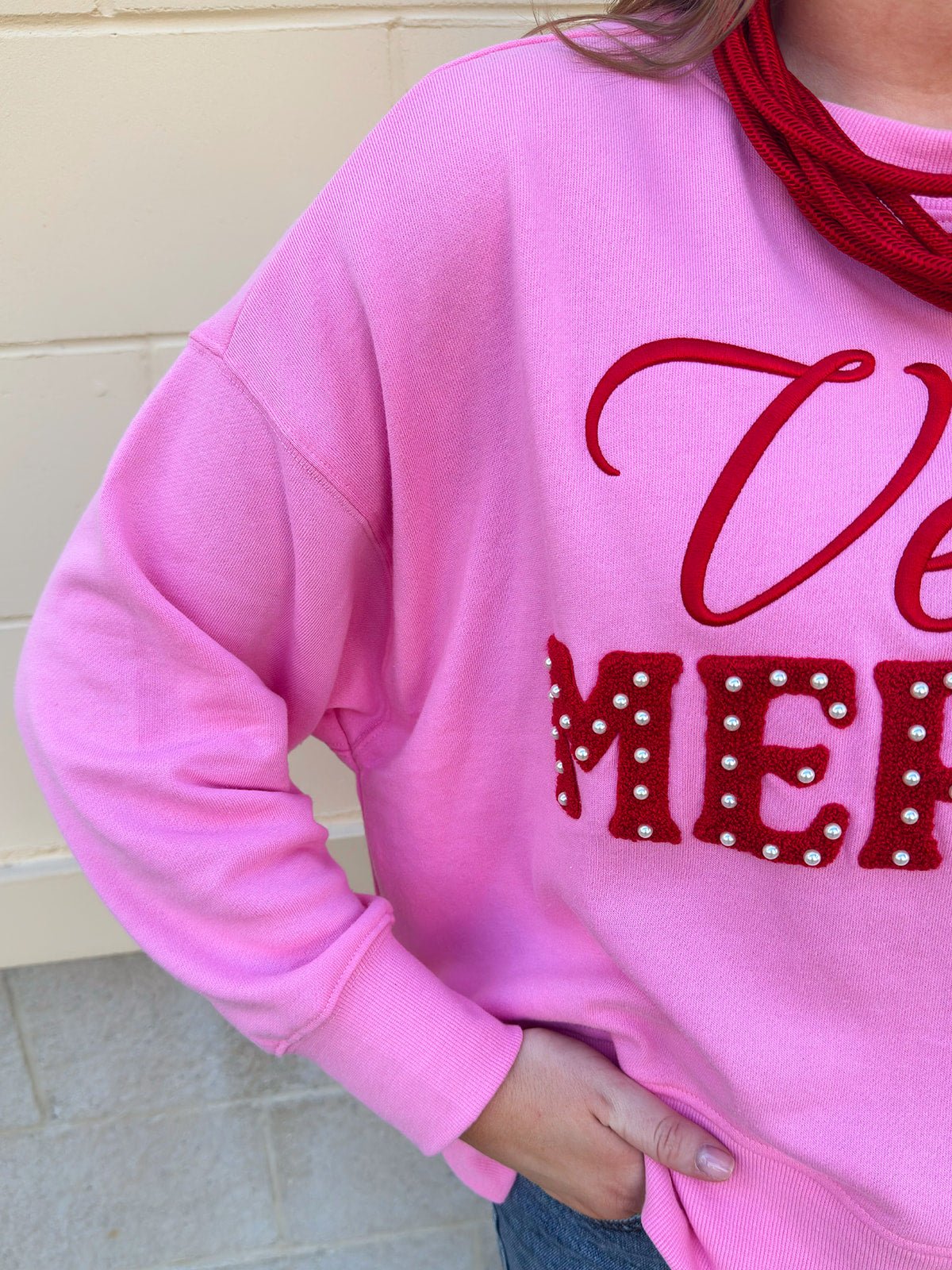 Very Merry Pearl Crewneck - The Pink Pineapple 850