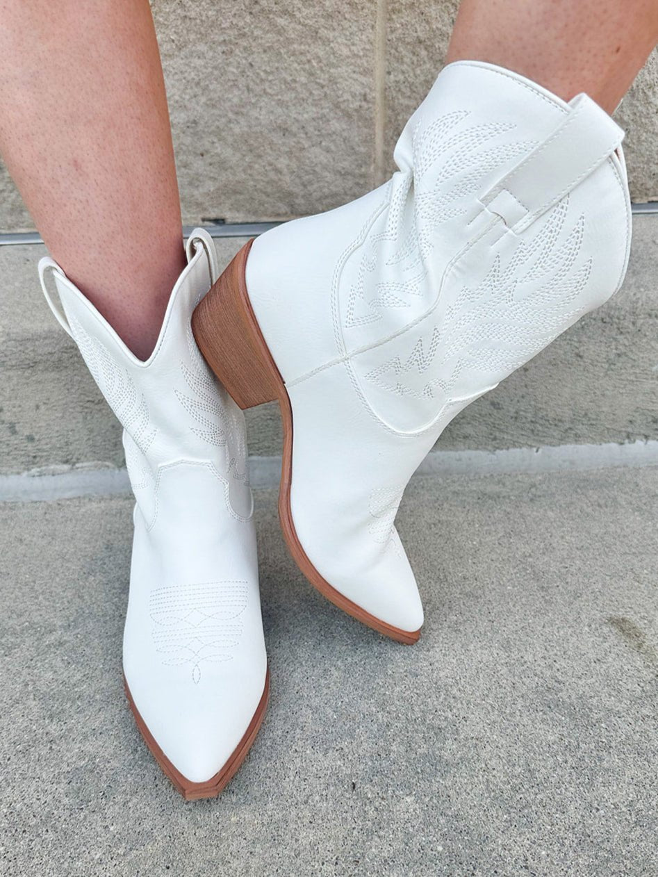 Western Luxe Kinsey Booties - The Pink Pineapple 850