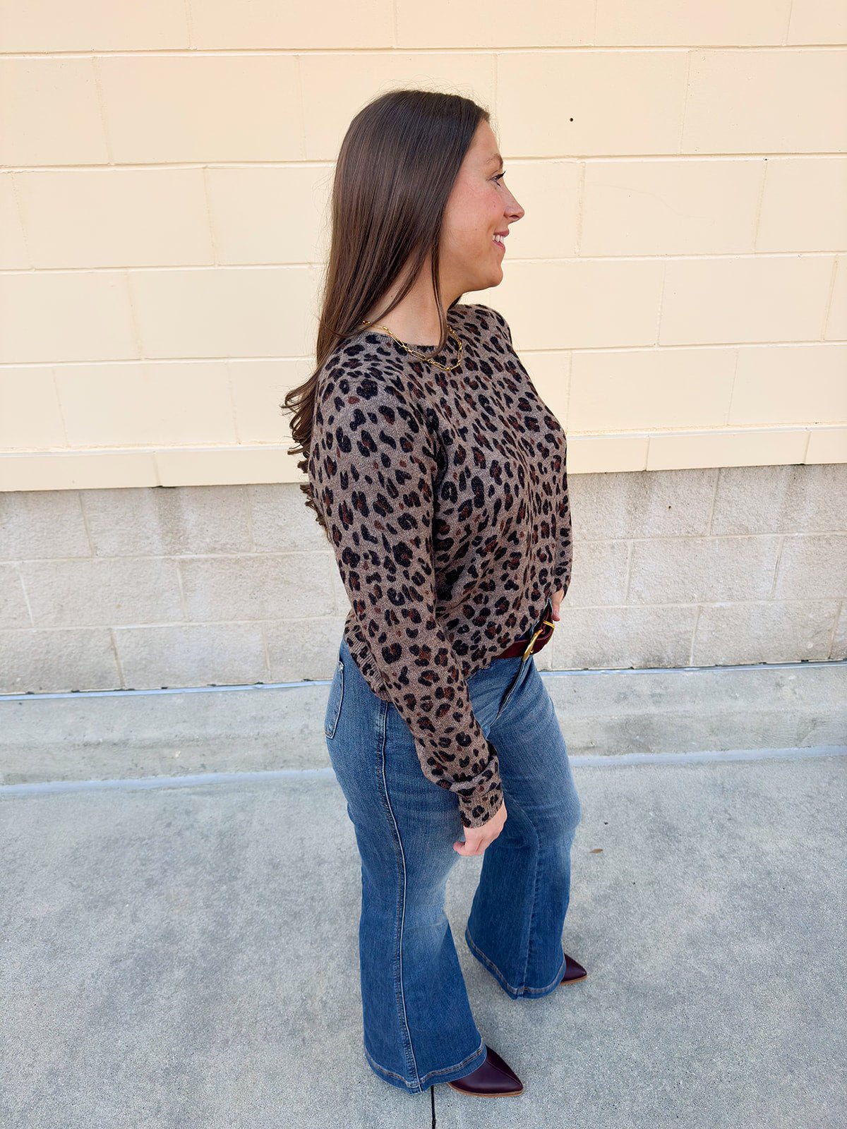 Wild Whisper Leopard Crew Neck Sweater - The Pink Pineapple 850