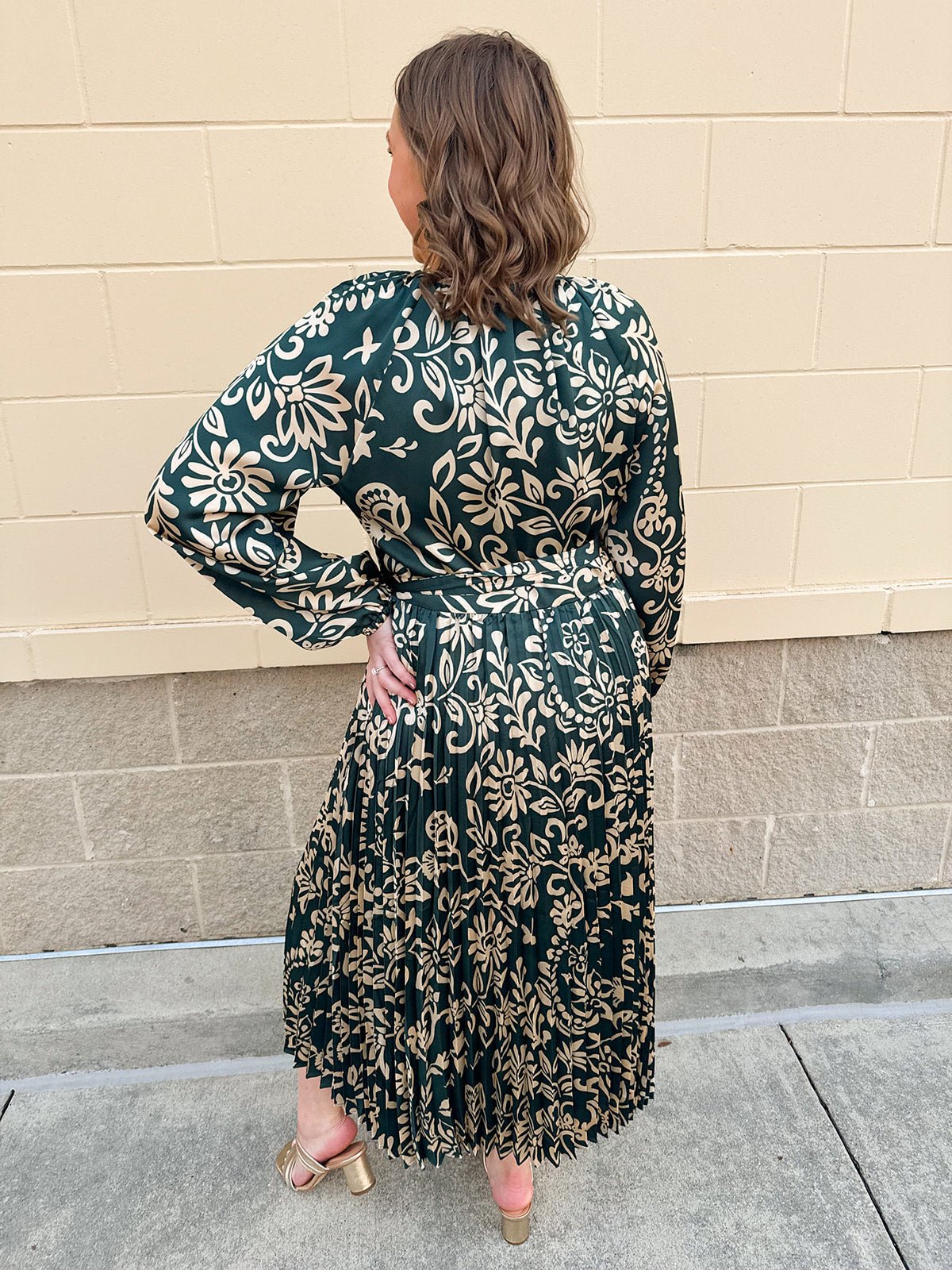 Winter Soirée Pleated Midi Dress - The Pink Pineapple 850