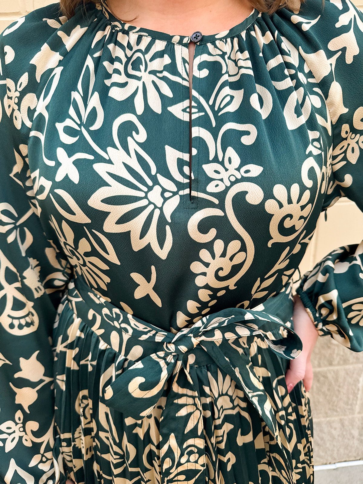 Winter Soirée Pleated Midi Dress - The Pink Pineapple 850