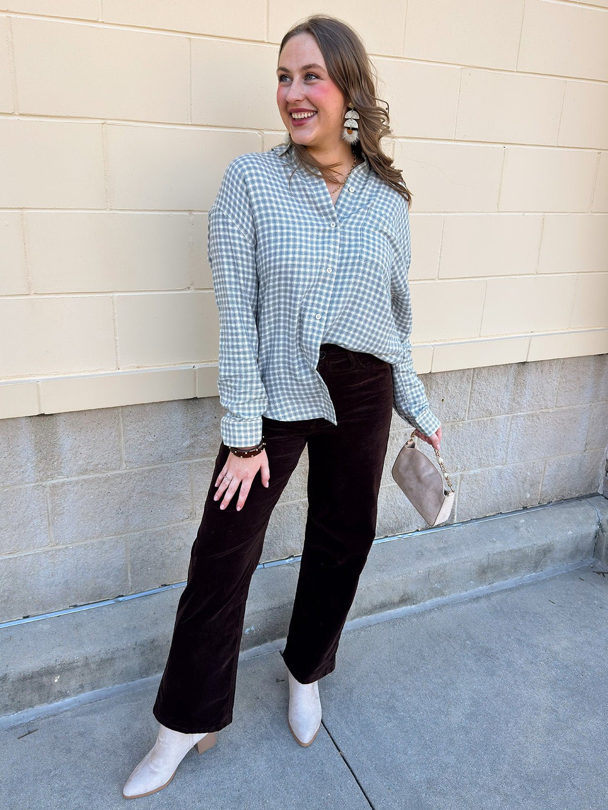 [Z Supply] River Plaid Button Up in Emerald Cove - The Pink Pineapple 850