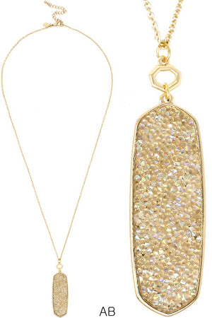 Seda Glitzy Pendant Necklace