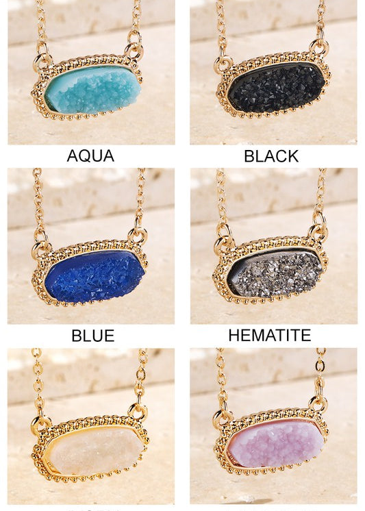 Drusy Accented Short Pendant Necklace