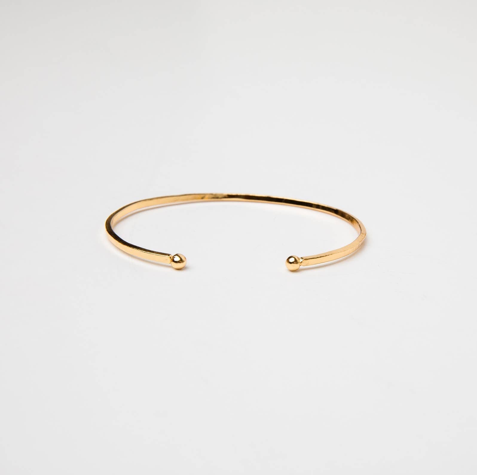 [Brenda Grands] Thin Hammered Bangle - The Pink Pineapple 850