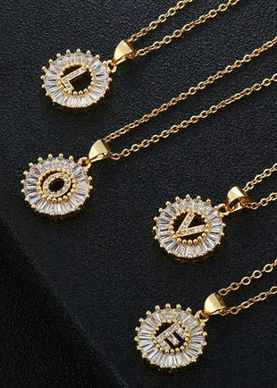 Hayden Initial Pendant Necklace - The Pink Pineapple 850